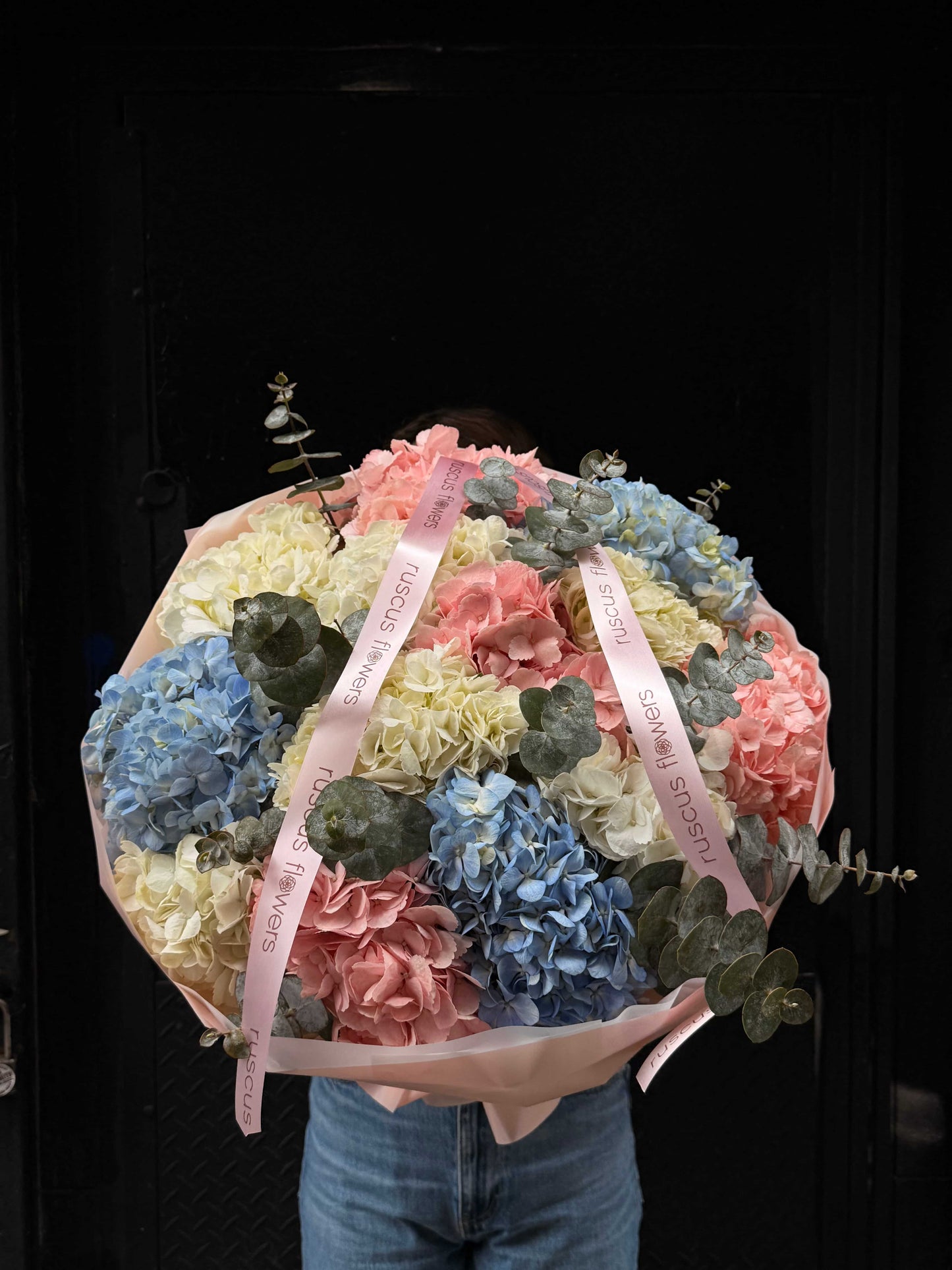 Bouquet of 10 pastel hydrangeas