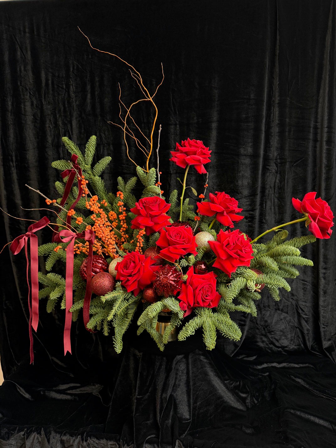 Manhattan Christmas Bloom