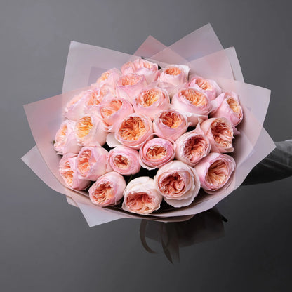 Bouquet of 30 Juliet garden roses with peony-style heads